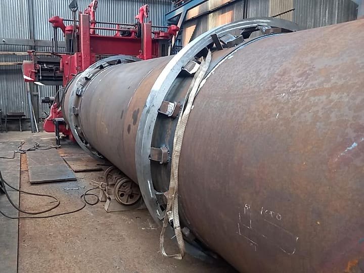 Cámara de combustión en fabricación